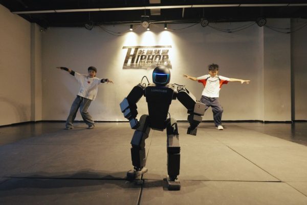 Lumos Robotics embodied AI